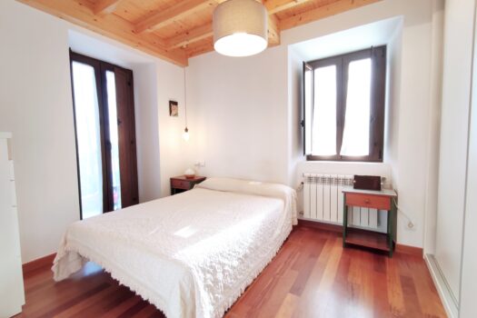 En venta casa de piedra rehabilitada