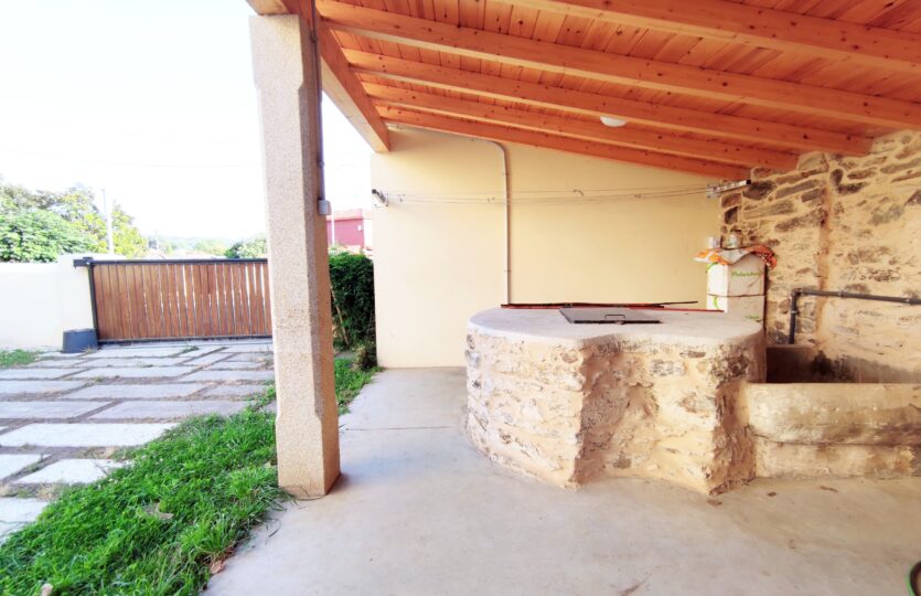 Se vende casa al lado de la playa