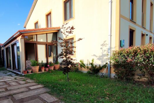 En venta casa de piedra rehabilitada