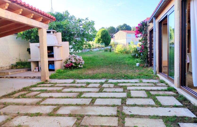Se vende casa al lado de la playa