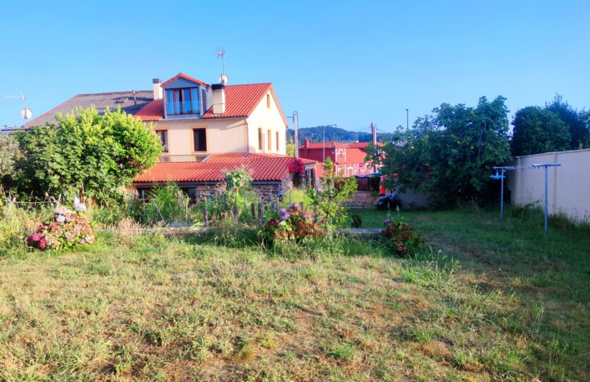 Se vende casa al lado de la playa