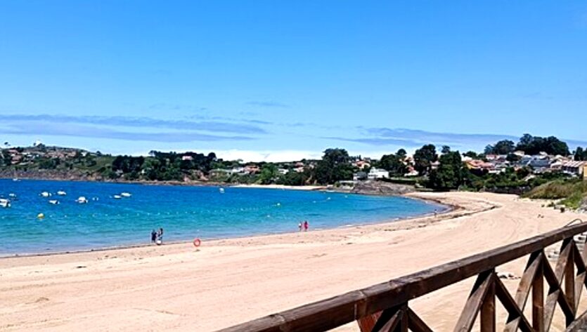 Se vende casa al lado de la playa