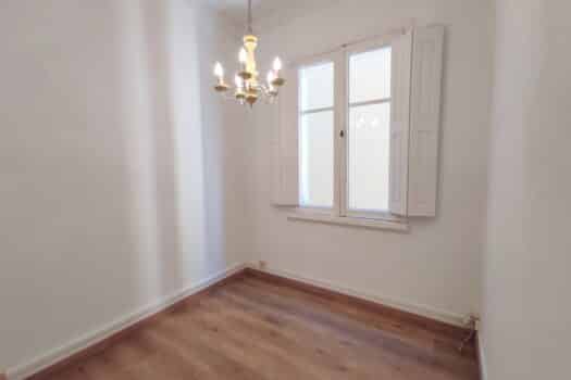 VENDIDO. Se vende bonito piso en pleno centro