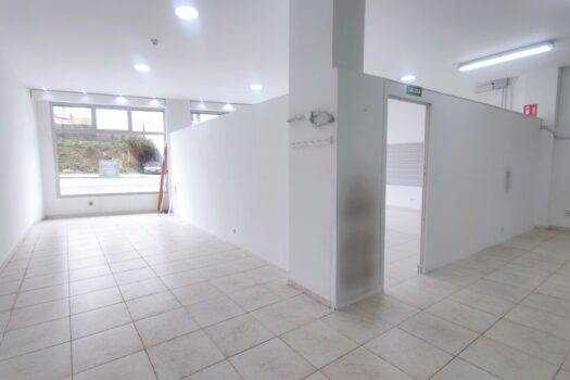En venta local comercial apto para vivienda