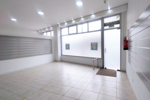 En venta local comercial apto para vivienda