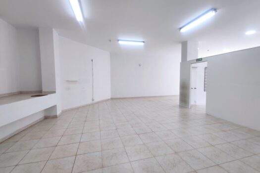 En venta local comercial apto para vivienda