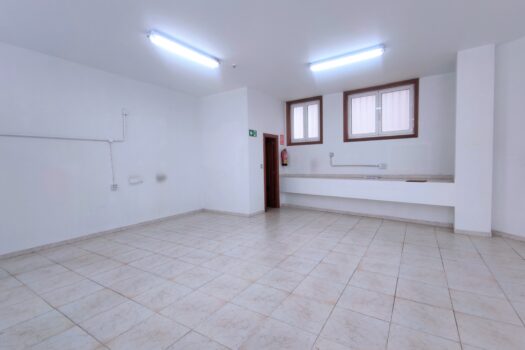 En venta local comercial apto para vivienda