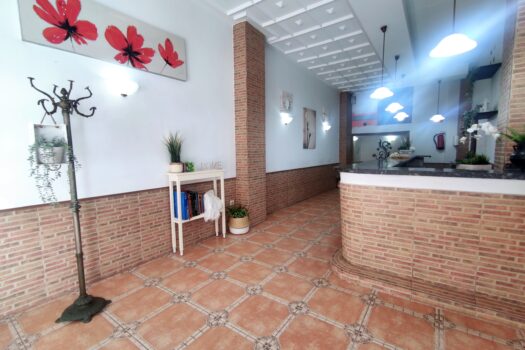 En venta local en Montealto: ideal para loft