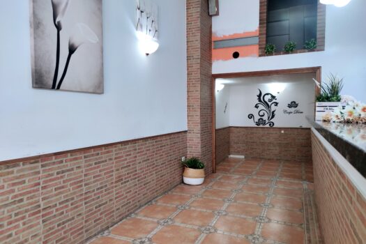 En venta local en Montealto: ideal para loft