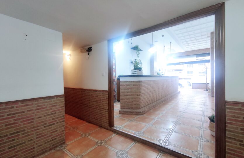 En venta local comercial en Montealto