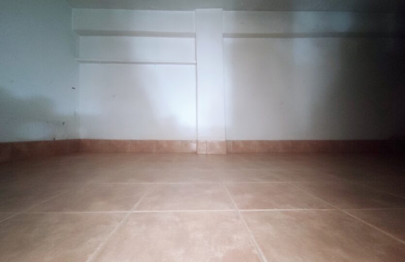 En venta local comercial en Montealto