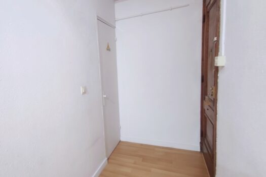 VENDIDO-En venta céntrica planta comercial