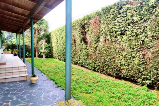 VENDIDO-En venta casa con finca en Oleiros