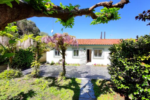 VENDIDO-En venta casa con finca en Oleiros