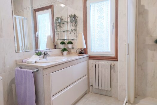 VENDIDO-En venta casa con finca en Oleiros