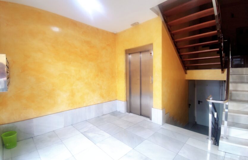 Se vende piso con garaje y trastero