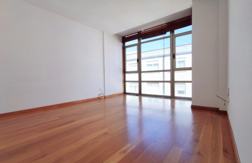 Se vende piso con garaje y trastero