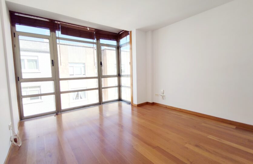 Se vende piso con garaje y trastero
