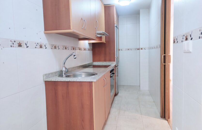 Se vende piso con garaje y trastero