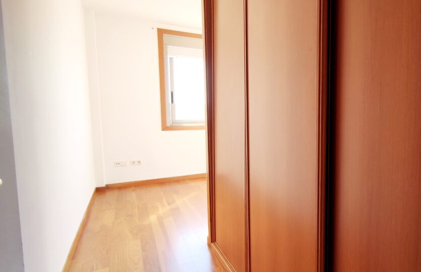 Se vende piso con garaje y trastero