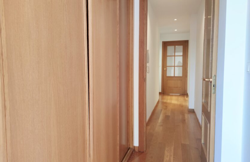 Se vende piso con garaje y trastero