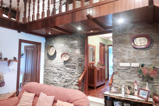 En venta casa con finca en Miño