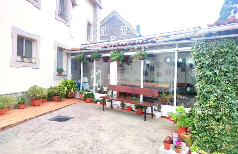 En venta casa con terreno en Miño