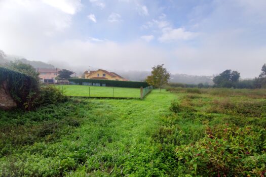 En venta casa de piedra en Cambre