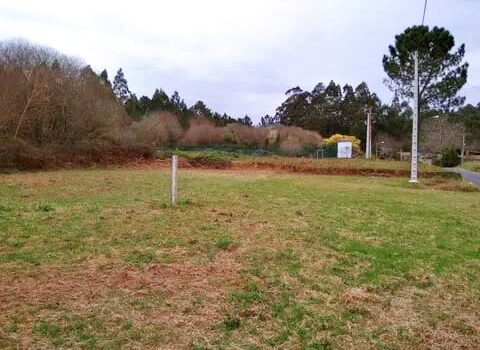 En venta finca con proyecto en Betanzos