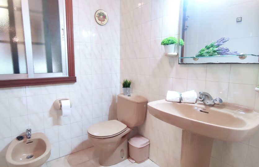En venta casa en Cecebre